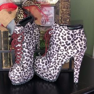 Leopard platform Bootie